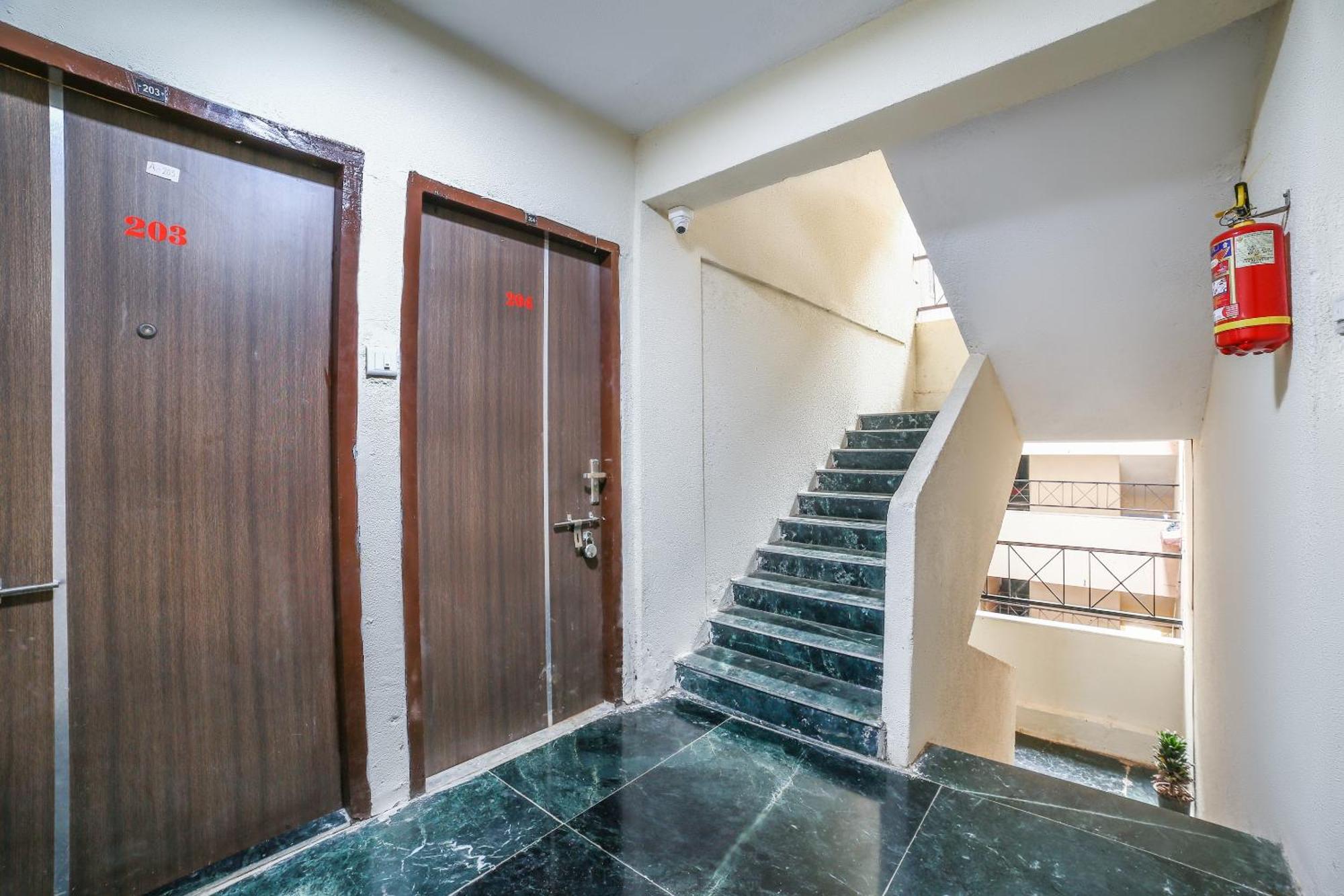 Hotel O Megha Villa Gorhe Ngoại thất bức ảnh